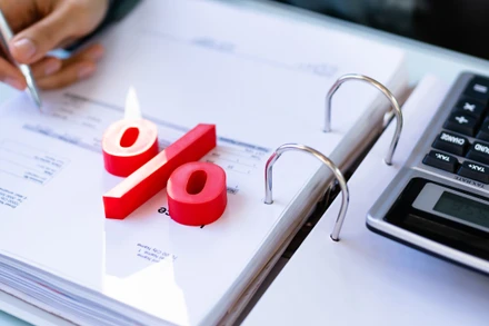 Lãi suất tiết kiệm dao động quanh mức 3,3-7,7%