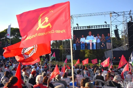 [Ảnh] Sức sống mãnh liệt của Hội báo Avante