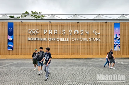 Những sắc màu ấn tượng của quà lưu niệm Thế vận hội Olympic Paris