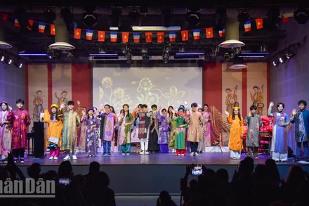 Lễ hội quảng bá văn hóa, nông sản Việt Nam tại Paris