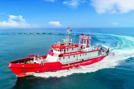 Diễn tập chữa cháy và cứu nạn, cứu hộ trên vùng biển Hải Phòng.