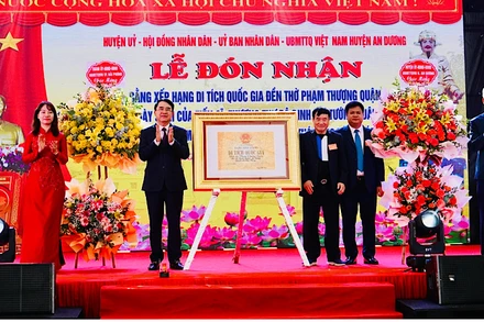 Đón nhận Di tích Quốc gia Đền thờ Phạm Thượng Quận.