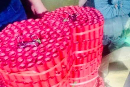 Pháo nổ đã được đối tượng sản xuất, đóng thành bánh chuẩn bị tiêu thụ trong dịp Tết.