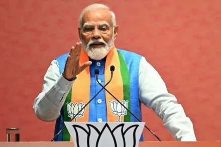 Thủ tướng Ấn Độ Narendra Modi phát biểu tại trụ sở của đảng Bharatiya Janata (BJP) ở New Delhi ngày 14/4/2024. (Ảnh: AFP/TTXVN)