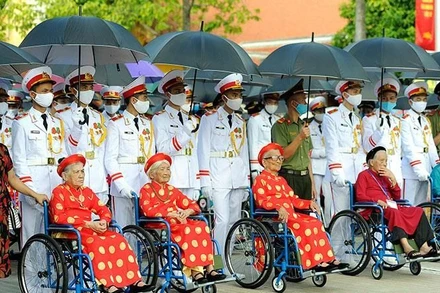 [Quiz] Mức hưởng trợ cấp của Bà mẹ Việt Nam Anh hùng từ 1/7/2024 là bao nhiêu?