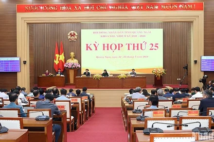  Kỳ họp thứ 25, Hội đồng nhân dân tỉnh Quảng Ngãi khóa 13, nhiệm kỳ 2021-2026 thông qua 23 nghị quyết quan trọng. 
