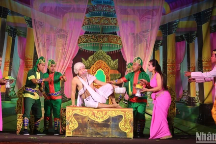 Mùa Xuân rộn ràng cùng sân khấu Dù kê của đồng bào Khmer Nam Bộ