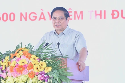 Thủ tướng Phạm Minh Chính phát biểu ý kiến tại Lễ phát động Đợt thi đua cao điểm. (Ảnh: THANH GIANG)