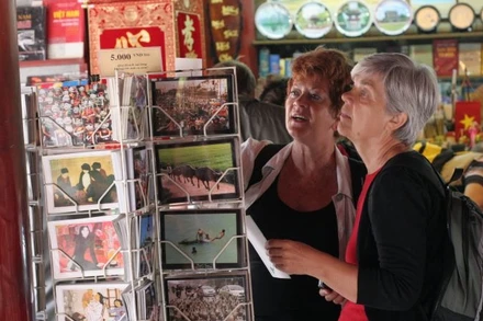 Khách du lịch quốc tế đến Hà Nội tăng hơn 41% so với năm 2023.