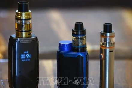 Thuốc lá thế hệ mới đang có xu hướng gia tăng sử dụng ở thanh, thiếu niên trên thế giới. (Ảnh: TTXVN)