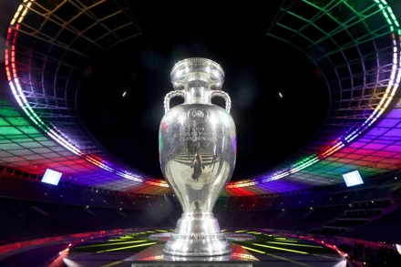 [EURO Quiz] Cúp EURO: Tên gọi, giá trị, chất liệu và những thông tin thú vị