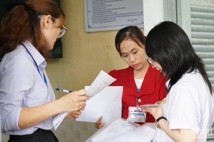 Các thí sinh tại Đà Nẵng bước vào Kỳ thi với tâm lý tự tin, thoải mái. (Ảnh: ANH ĐÀO)