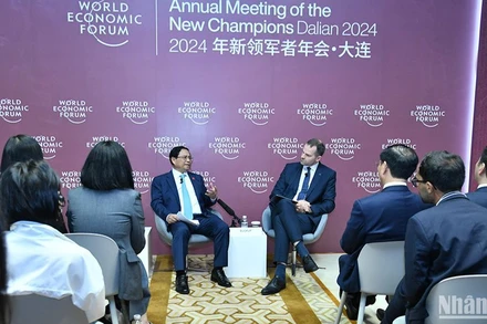 Thủ tướng Phạm Minh Chính tọa đàm với cộng đồng doanh nghiệp khởi nghiệp, đổi mới sáng tạo của WEF.