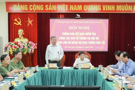 Đại tướng Tô Lâm chủ trì hội nghị.