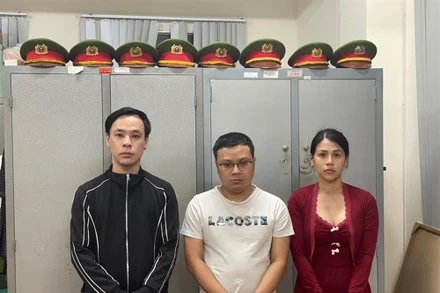 Các đối tượng cầm đầu đường dây môi giới mại dâm bị bắt giữ.