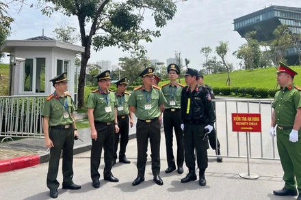 Các đơn vị Công an thành phố đã ứng trực 100% quân số.