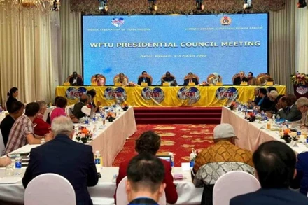 Toàn cảnh hội nghị.