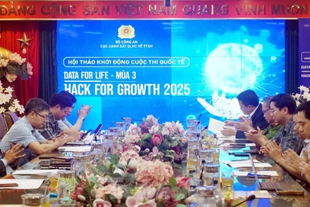 Toàn cảnh hội thảo khởi động Cuộc thi Data for life mùa 3.