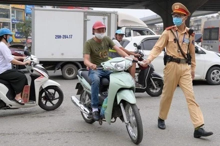 Thông tư 32/2023 của Bộ Công an quy định bốn trường hợp dừng xe kiểm soát. (Ảnh minh họa)