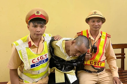 Đối tượng Đoàn Thanh Tùng bị bắt giữ.