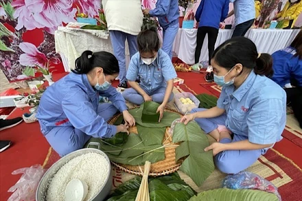 Chăm lo Tết cho công nhân, lao động dịp Tết 2024. Ảnh minh hoạ.