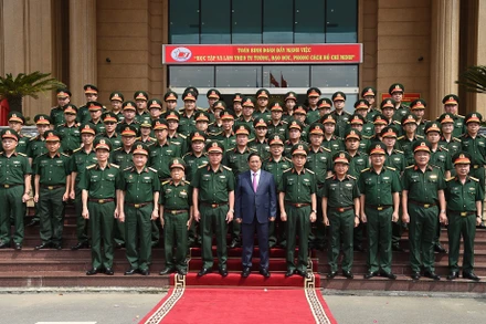 [Ảnh] Thủ tướng Phạm Minh Chính thăm và làm việc tại Binh đoàn 12