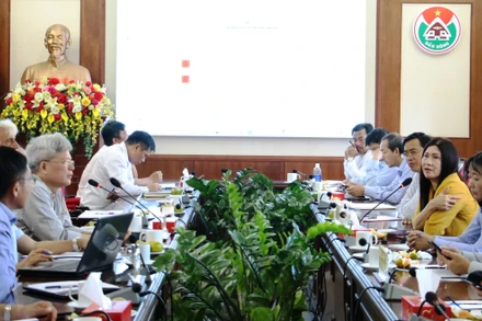 Quang cảnh buổi làm việc chuẩn bị cho việc tái thẩm định danh hiệu công viên địa chất toàn cầu UNESCO Đắk Nông. 