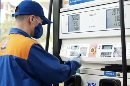 Nghị định 80/2023/NĐ-CP rút ngắn thời gian điều hành giá xăng dầu từ 10 ngày xuống 7 ngày. 