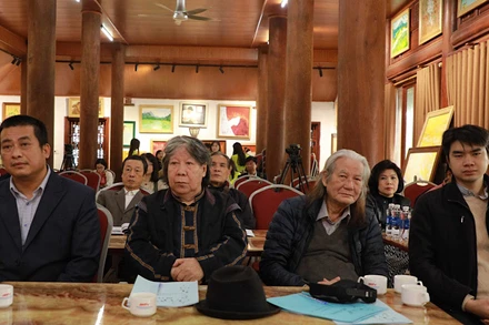 Các đại biểu tham dự hội nghị.