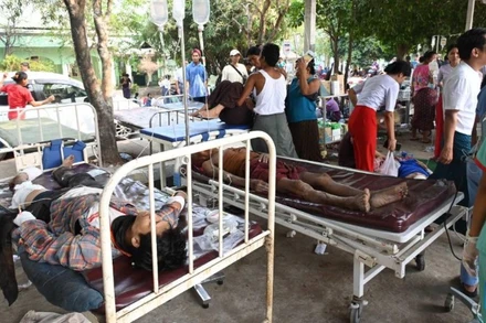 Nạn nhân trận động đất tại Nay Pyi Taw, Myanmar. (Ảnh: Tân Hoa xã)