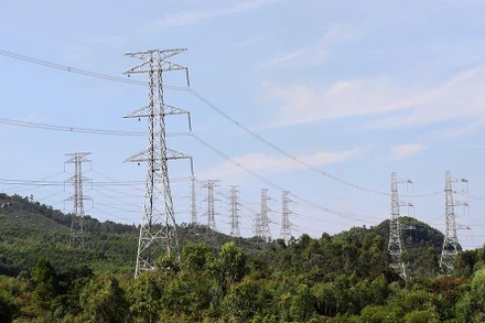 Đóng điện thông tuyến đường dây 500kV mạch 3