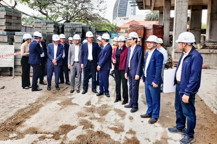 Lãnh đạo tỉnh Thái Nguyên kiểm tra tiến độ xây dựng Tổ hợp nhà ở-Khách sạn-Trung tâm thương mại Thái Nguyên.