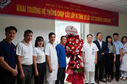 Bệnh viện Trung ương Thái Nguyên chính thức đưa vào sử dụng máy chụp cắt lớp vi tính Somatom go.Now từ ngày 6/9.