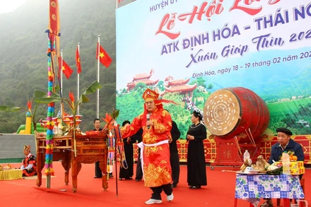 Lễ cầu mùa của người dân địa phương.