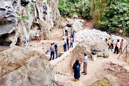 Di chỉ khảo cổ Mái Đá Ngườm có tiềm năng lớn về du lịch.
