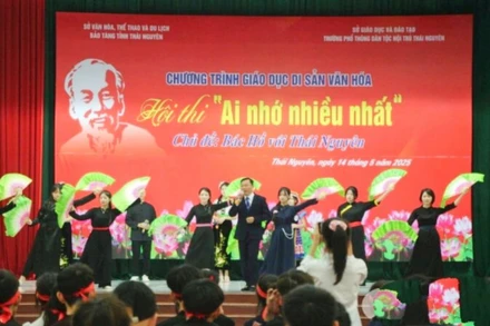 Hội thi “Ai nhớ nhiều nhất” là nơi các em học sinh thể hiện sự hiểu biết về kiến thức lịch sử và tư tưởng đạo đức Hồ Chí Minh.