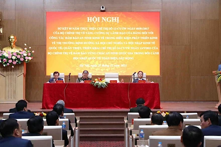 Toàn cảnh hội nghị.