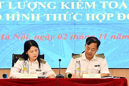 Phó Tổng Kiểm toán Nhà nước Hà Thị Mỹ Dung chủ trì hội thảo. (Ảnh: Ngọc Bích)
