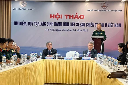 Hội thảo “Tìm kiếm, quy tập, xác định danh tính liệt sĩ sau chiến tranh ở Việt Nam”.