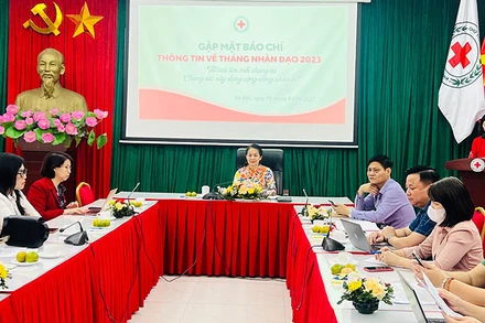 Quang cảnh buổi họp báo.
