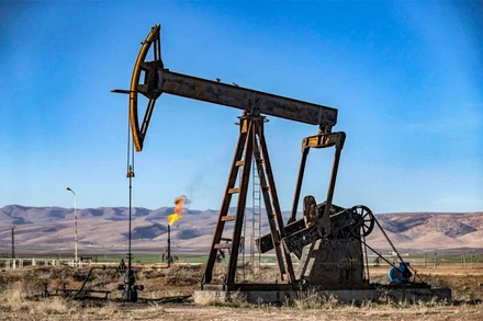 UAE tăng công suất sản xuất dầu thô trước thềm cuộc họp của OPEC