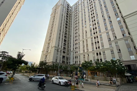 Khu Nhà ở xã hội Imperial Palace (quận Bình Tân) với khoảng 900 căn hộ nhà ở xã hội, đưa vào hoạt động tháng 10/2022, đáp ứng nhu cầu về chỗ ở cho các đối tượng chính sách chưa có nhà ở.