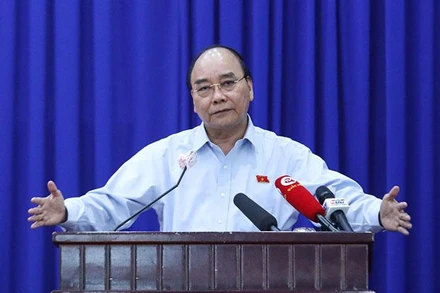 Chủ tịch nước Nguyễn Xuân Phúc phát biểu tại Hội nghị tiếp xúc cử tri.