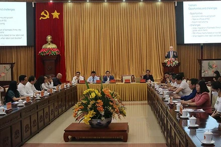 Toàn cảnh tọa đàm.