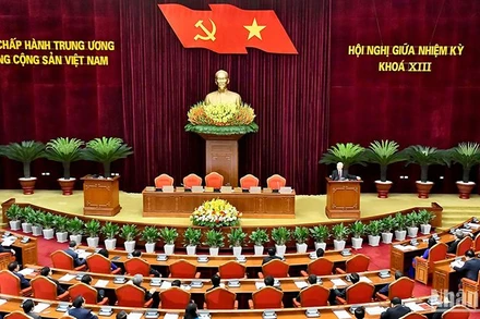 Tổng Bí thư Nguyễn Phú Trọng phát biểu bế mạc hội nghị. (Ảnh: ĐĂNG KHOA)