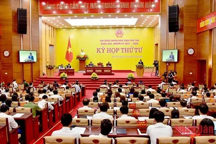 Quang cảnh phiên khai mạc kỳ họp thứ 4 Hội đồng nhân dân tỉnh Phú Thọ khóa XIX. (Ảnh: Duy Linh)