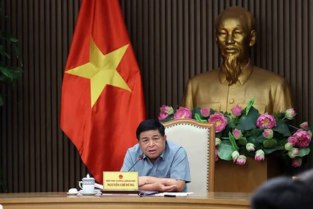 Phó Thủ tướng Nguyễn Chí Dũng chủ trì cuộc họp. (Ảnh: An Đăng/TTXVN)