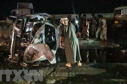 Hiện trường một vụ đánh bom xe. (Ảnh: AFP/TTXVN)