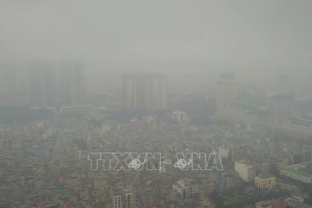 Theo ứng dụng PAM Air, chất lượng không khí nhiều điểm ở Bắc Bộ có hại cho sức khỏe. (Ảnh minh họa: TTXVN)