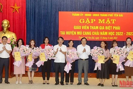 Yên Bái biệt phái 15 giáo viên ngoại ngữ về vùng đặc biệt khó khăn